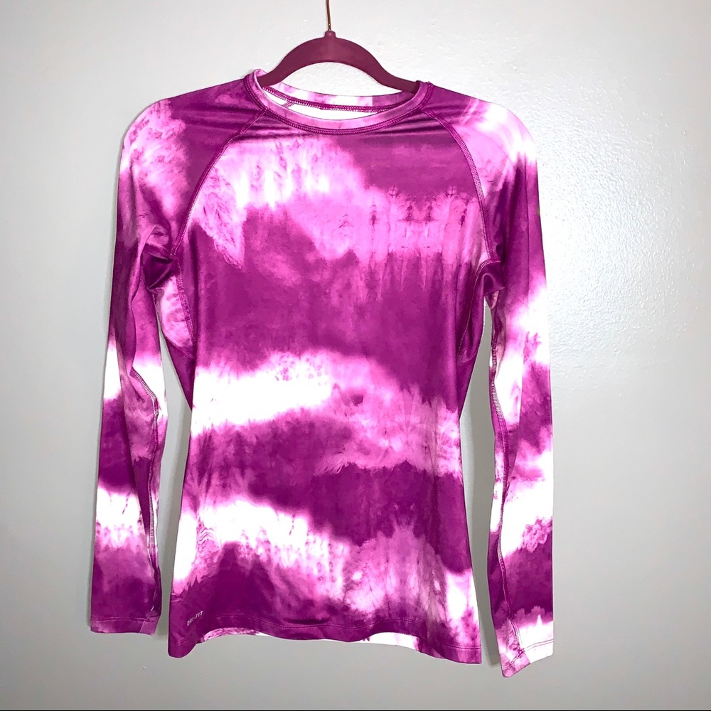 NIKE Pro Combat top